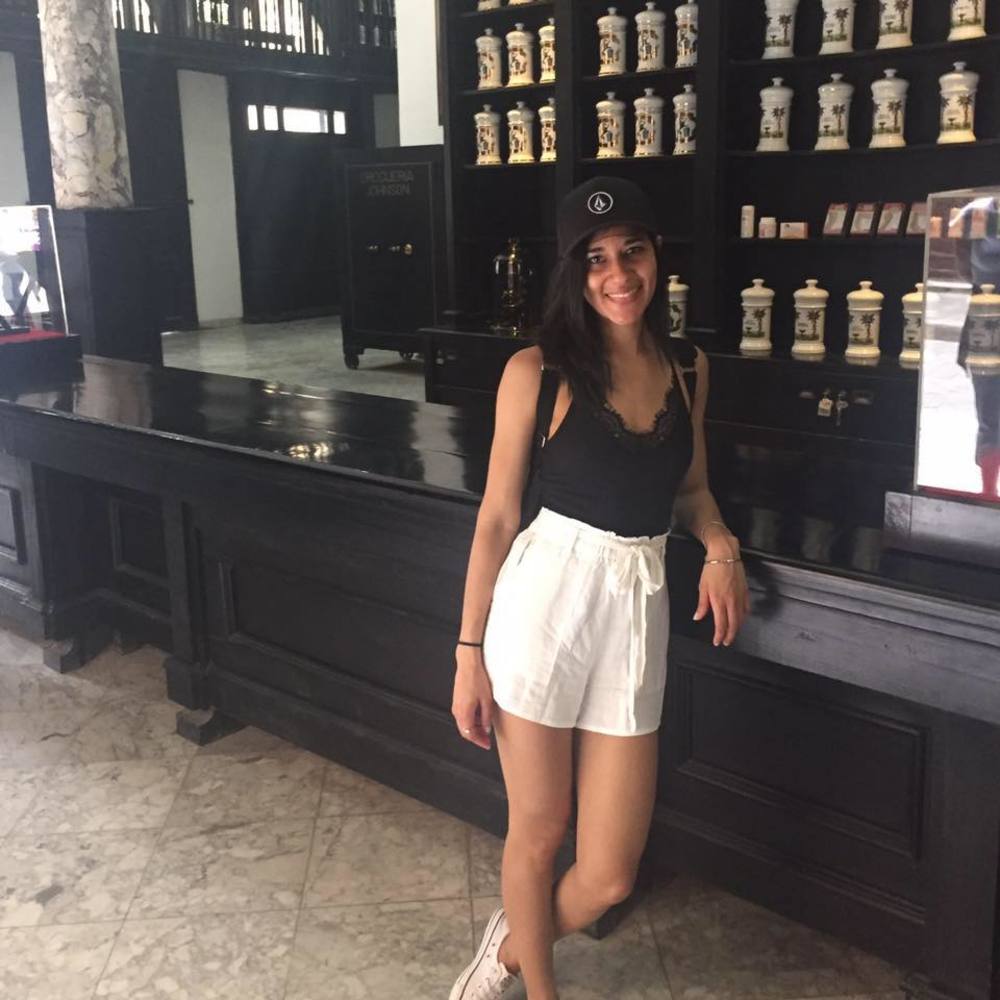 Meet your Posher, Nina